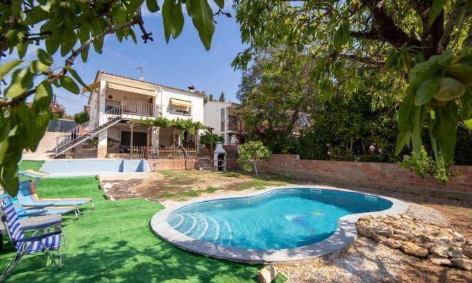 El Castell de Montornes House | Montornes by Interhome