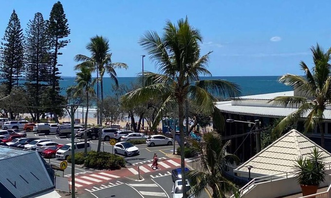 Mooloolaba Apartment | Mooloolaba Beach Apartment