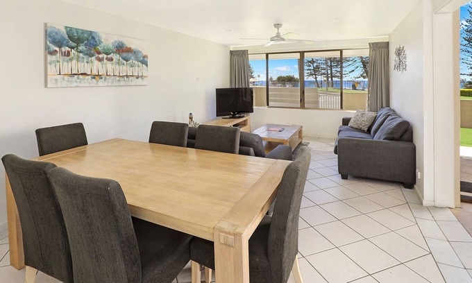 Sunshine Coast Apartment | Mooloolaba Beach front Paradise