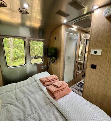Crellin House | Moonbeam Airstream