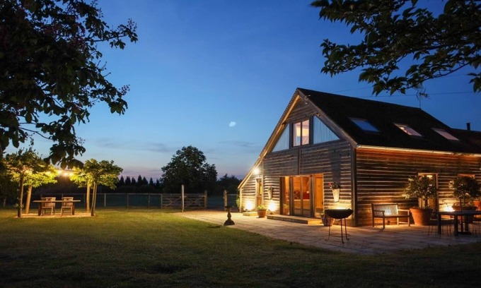 Cuddesdon House | Moonlight Barn - 2 bed, pet friendly