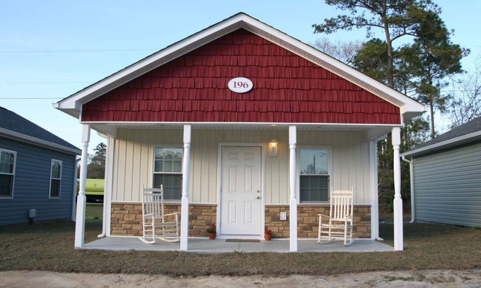 New Bern Cottage | Moonlight Suite 196*