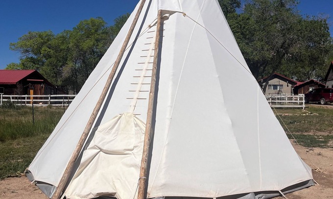 Tridell Cabin | Moonrise Teepee in Lapoint