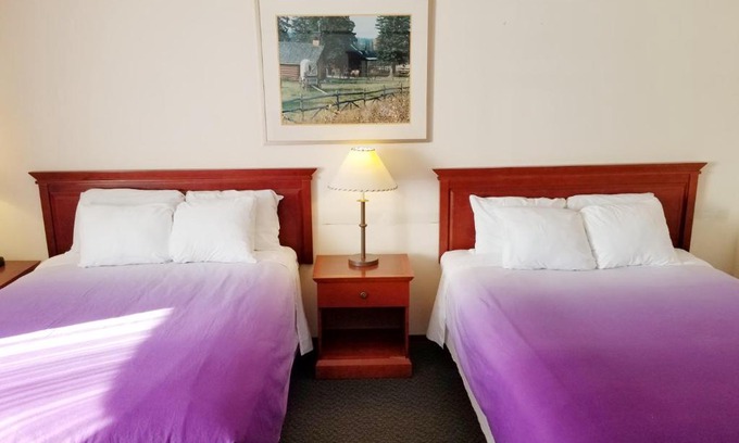 Moosomin Hotel | Moosomin Country Squire Inn