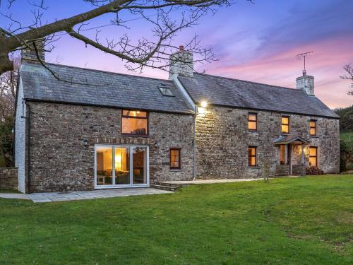 Penbryn House | Morfa Ganol