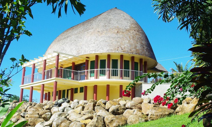 Apia House | Most unique traditional Fale Samoa with hand woven decor