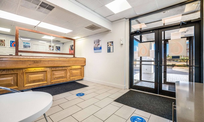 Florence Hotel | Motel 6 Florence, SC