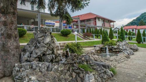 Predejane Hotel | Motel Predejane