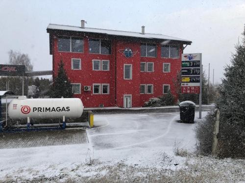 Lovosice Hotel | Motel Red Oil