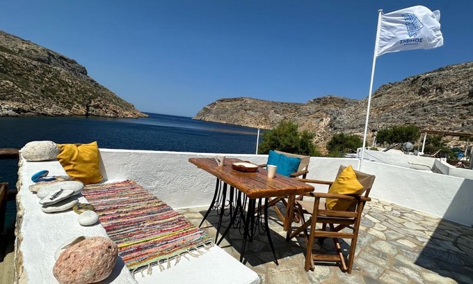 Herronisos House | Motivo Sea Side