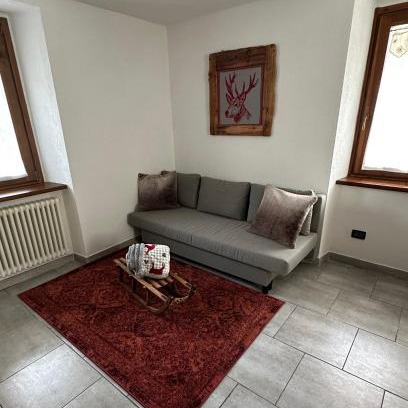 Aymavilles House | Moulins 57