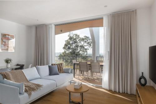 Mount View Apartment | Mount View Estate Two Bedroom Country Stay The Semillon U1
