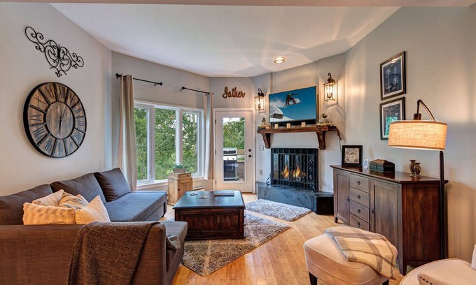 Eagle-Vail Condo | Mountain Modern Condo on EagleVail Golf Course near Vail and Beaver Creek
