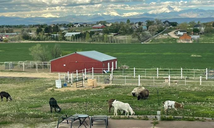 Berthoud House | Mountain View Acres Guest Suite