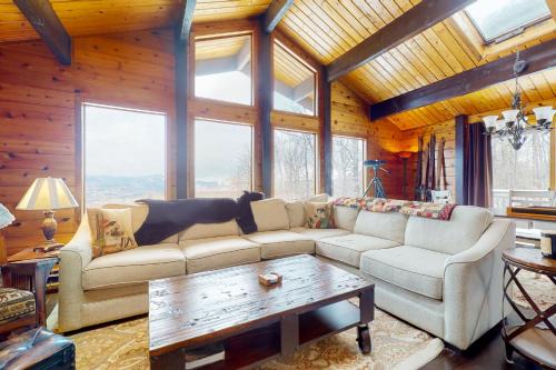 West Dover House | Mountain View Chalet