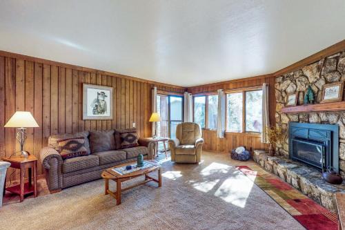 Mammoth Lakes Apartment | Mountainback 47