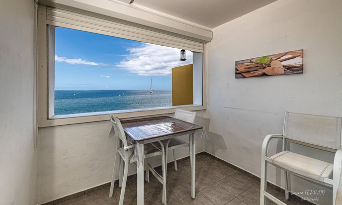 Saint-Pierre Apartment | L'Heure Dorée - Charmant appartement vue mer