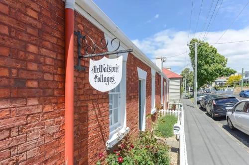 Battery Point House | Mr Watson's Cottage near the Battery Point Jetty