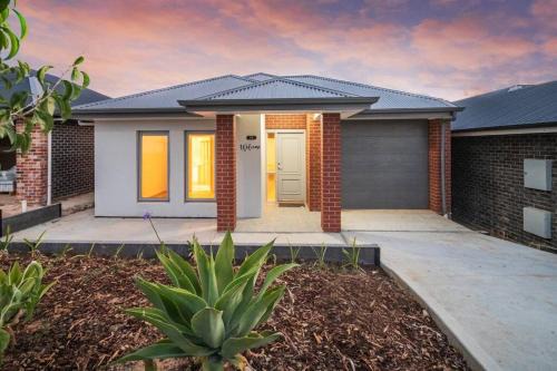Mount Barker House | Mt Baker Home:10km to Hahndorf