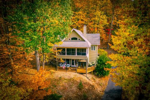 Massanutten House | Mt Views - Sauna - Hot Tub - Adulting - Family Fun