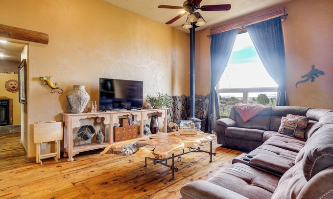 Dewey-Humboldt House | Mtn-View Adobe Home w/Large Deck Near Prescott!