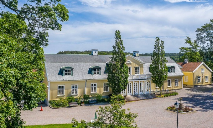 Munkedal Hotel | Munkedals Herrgård