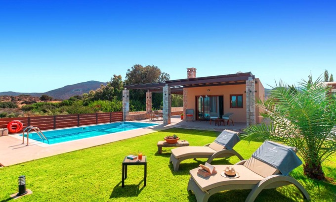 Vigla Villa | Muses Beach Villas - Erato