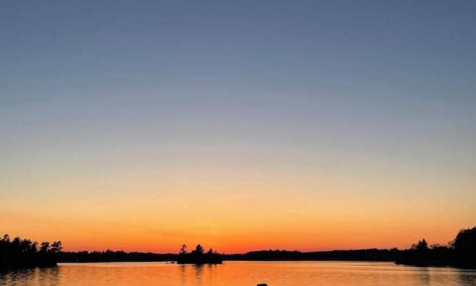 Gravenhurst House | Muskoka Serenity: Your Relaxing Getaway: Sleeps 6