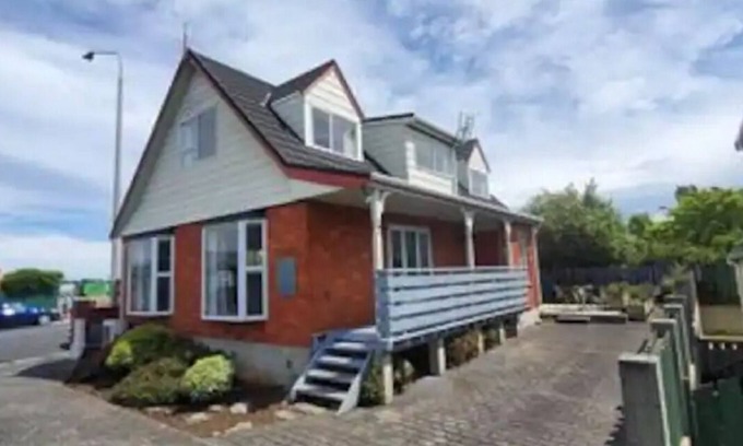 Musselburgh House | Musselburgh home for families and large groups