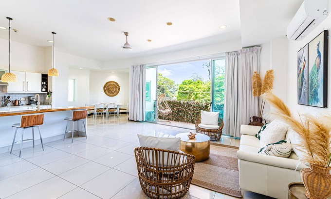 Tamarindo Condo | mVillas - Luxury 2Bed 2Bath Condo w Pool