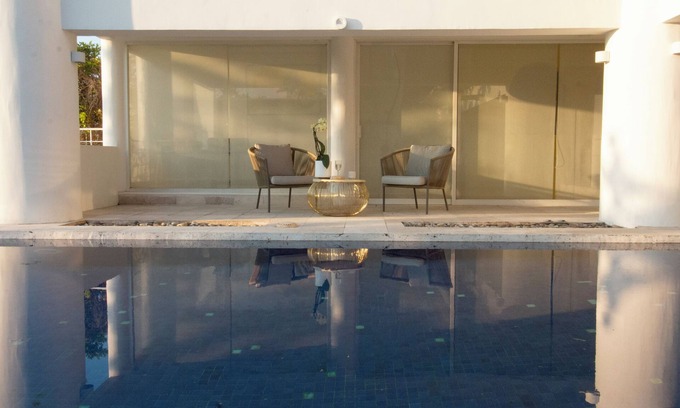 Atlatlahucan Villa | Casita Perla Heated Pool Volcano View Hot Tub King Bed Grill EV Organic Fruit