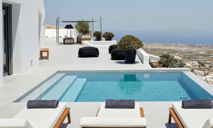 Pyrgos Villa | My Rental Homes - Villa Kenan with pool, Jacuzzi bathtub, sea view