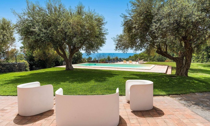 Milo Villa | My Rental Homes - Villa Pisacco with spacious equipped terraces and saltwater pool