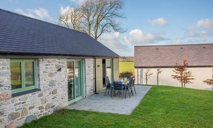 Brynsiencyn House | Mynydd Parys