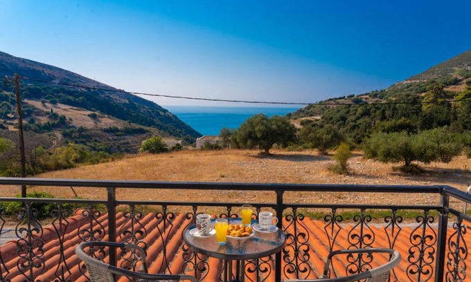 Dhrakata Apartment | Myrtos View Apartments