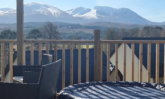 Spean Bridge House | Nadurra But and Ben -Where the Ordinary Becomes Extraordinary!