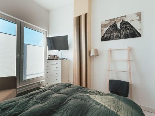 Kalk House | Nahe Messe - Privates Gästezimmer mit Bad in einer Wohnung