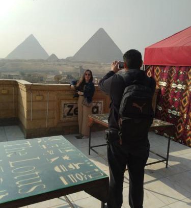 Al Haram House | Nano pyramids view