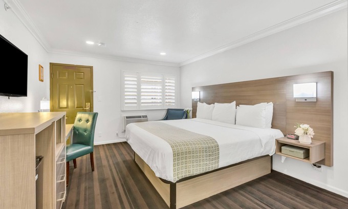 Downtown Napa Hotel | Napa Valley Hotel & Suites