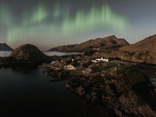 Flakstad House | Nappsholmen seaview - brand new