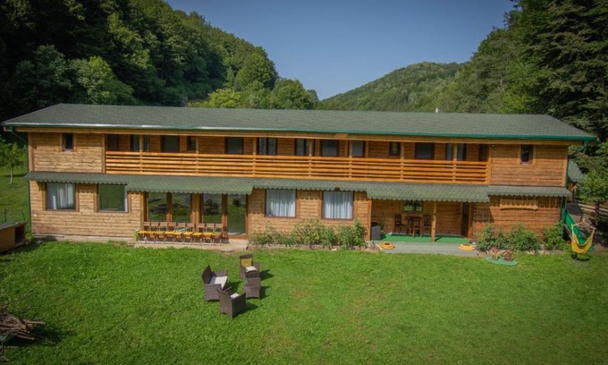 Banita House | Natural e Simplu