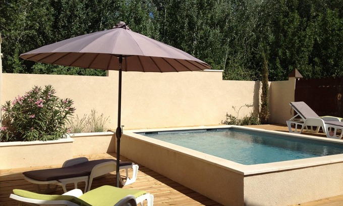 Les Angles House | Nature 4 minutes from Avignon, charming country house.