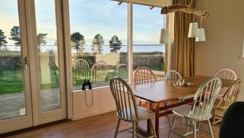 Kongsnæs House | Nature Cabin With View By The Falster Coast