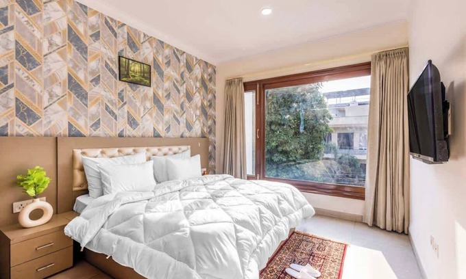 Sector 40 Apartment | Nature-inspired luxury 1 BHK