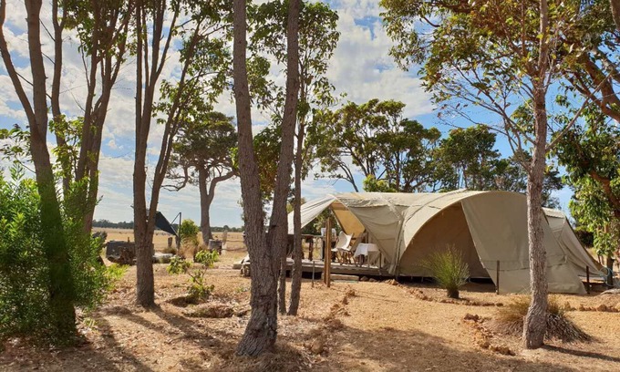 Yallingup Siding Cabin | Nature is served on a silver platter !