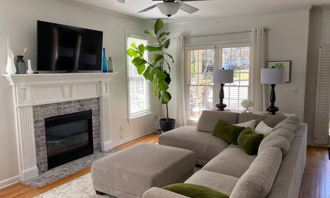 Apex House | Nature's Neighbor