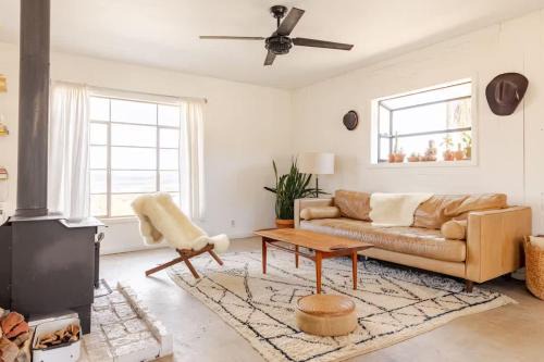 Panorama Heights House | Navigate Stays retreat W Hot Tub Bobs Homestead