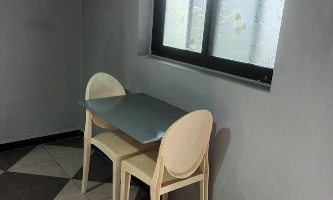 Bafoussam Apartment | Ndouha House
