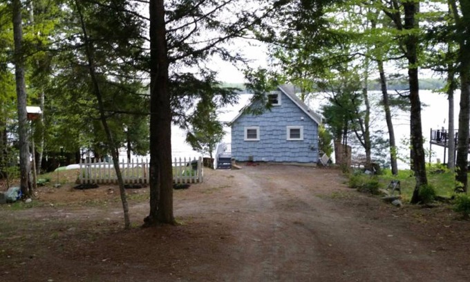Hudson Cottage | near Acadia, Bar Harbor and Booth Bay