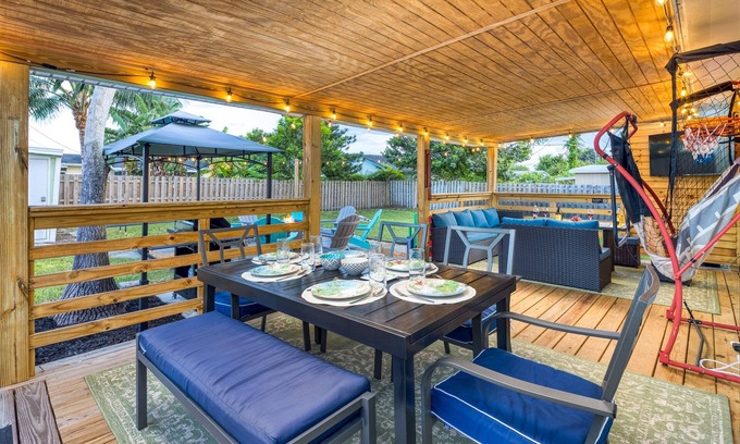 North River Shores House | Near Beach|2 King Beds|Kids Rm|Game Rm|BBQ|Dogs OK